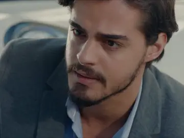 El accidente que provoca que Cennet y Selim se conozcan El accidente que provoca que Cennet y Selim se conozcan