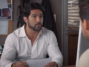 El policía que investiga a Ernesto El policía que investiga a Ernesto