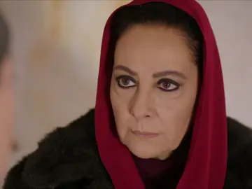 La carrera por la verdad: Azize y Miran buscan al único testigo del asesinato de Dilsah La carrera por la verdad: Azize y Miran buscan al único testigo del asesinato de Dilsah