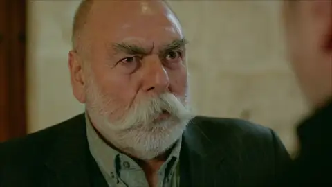 El pacto secreto entre Nasuh y Mehmet Aslanbey antes de morir El pacto secreto entre Nasuh y Mehmet Aslanbey antes de morir