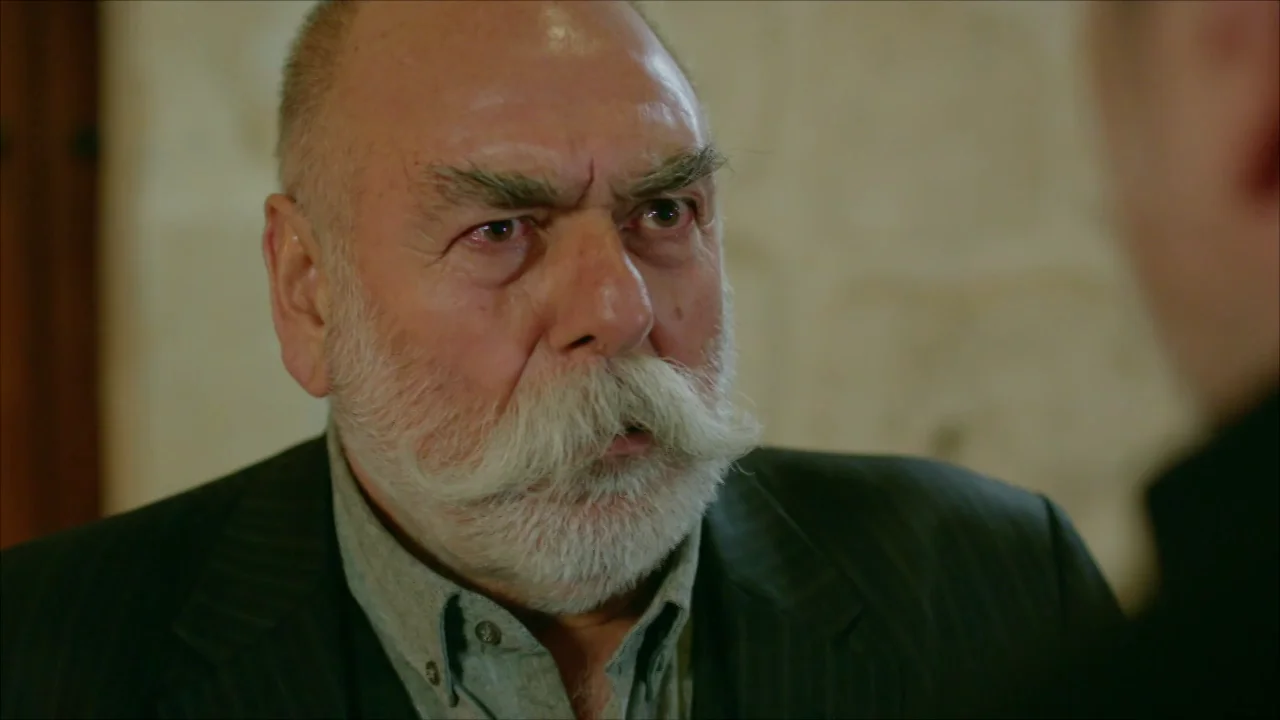 El pacto secreto entre Nasuh y Mehmet Aslanbey antes de morir El pacto secreto entre Nasuh y Mehmet Aslanbey antes de morir
