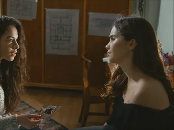 Las sospechas de Cennet Las sospechas de Cennet