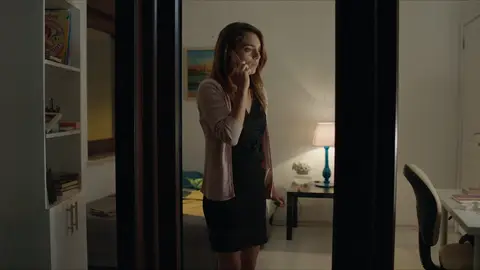 Cemre habla con su familia por teléfono Ciudad cruel