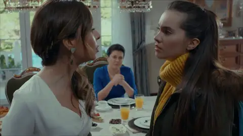 Cennet se enfrenta a Arzu: "No volverás a hacerme daño" Cennet se enfrenta a Arzu: "No volverás a hacerme daño"