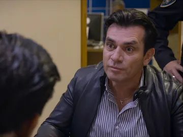 Ernesto en la policía Ernesto en la policía