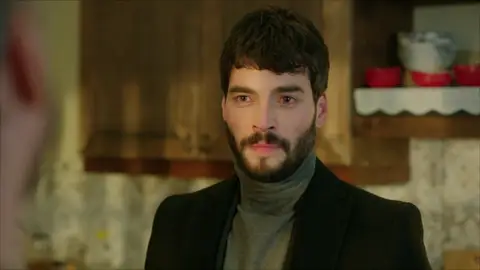 Miran busca aliados: "Esta trama de venganzas se ha acabado" Miran busca aliados: "Esta trama de venganzas se ha acabado"