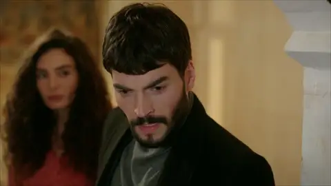 Elif, tras descubrir el fin de la venganza: "Azat se llevará a Reyyan y me dejará" Elif, tras descubrir el fin de la venganza: "Azat se llevará a Reyyan y me dejará"