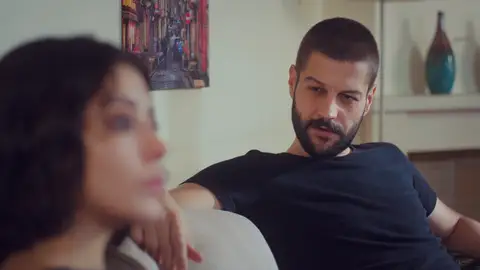 Cemal, a Asu: “Pienso vengarme de Demir, y tú vas a ayudarme” 'Mi hija'