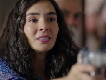 Reyyan no confía en Miran: "Nos engañaste a mí y a mi familia" Reyyan no confía en Miran: "Nos engañaste a mí y a mi familia"