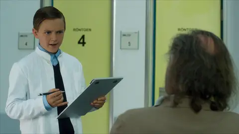 El pequeño doctor Doctor en los Alpes