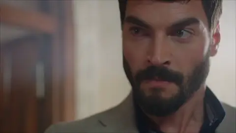 Miran haya la prueba que demuestra que Reyyan y Aslan estuvieron a solas Miran haya la prueba que demuestra que Reyyan y Aslan estuvieron a solas