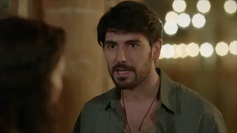 Aslan y Reyyan a solas: ¿Qué trama el nieto de Azize? Aslan y Reyyan a solas: ¿Qué trama el nieto de Azize?