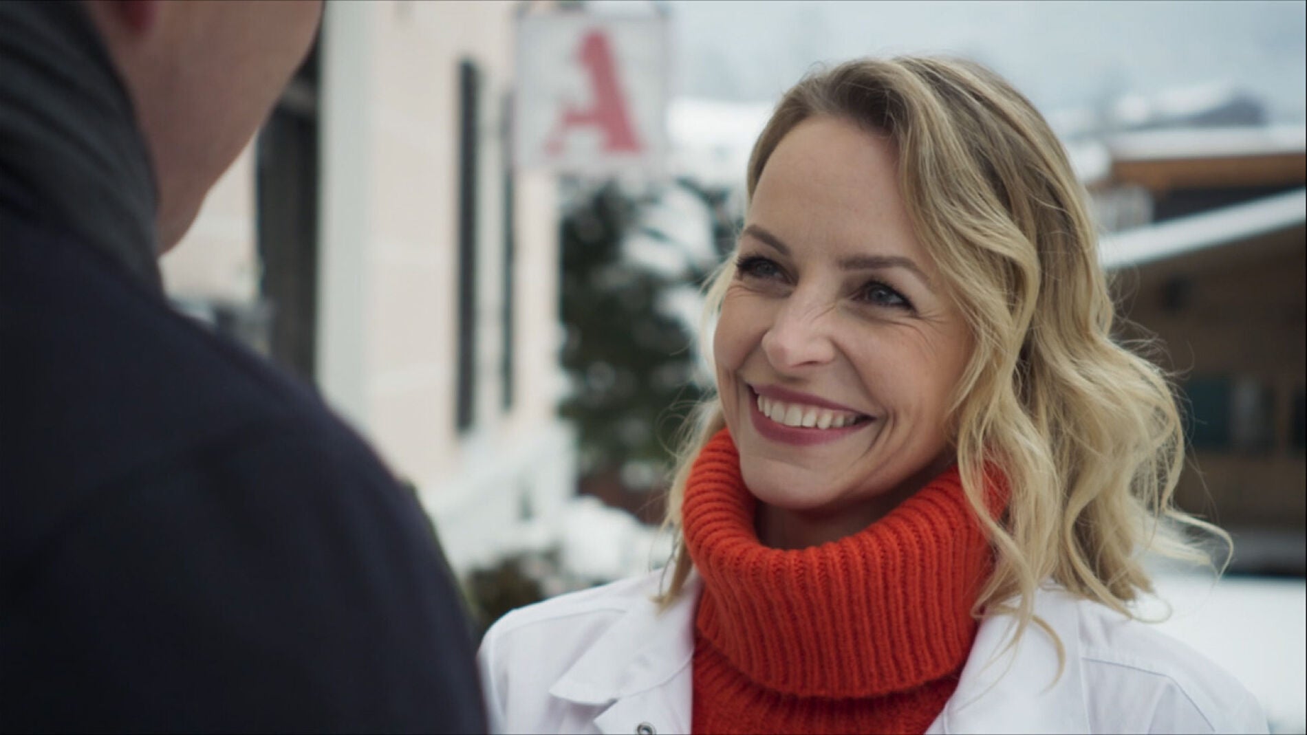 VÍDEO DOCTOR EN LOS ALPES ¿Será la farmacéutica del pueblo la nueva