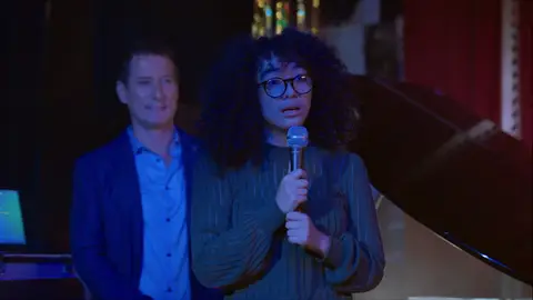 Betty la lía en un karaoke Betty en NY