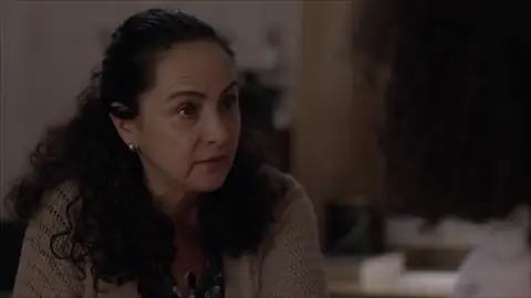 La madre de Betty sabe que tiene algo con Armando: "¿Estás saliendo con tu jefe?" La madre de Betty sabe que tiene algo con Armando: "¿Estás saliendo con tu jefe?"