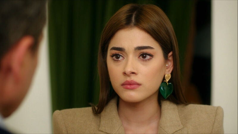 Damla, indignada con su padre