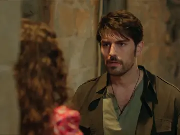 "Casémonos": Aslan le pide la mano a Reyyan con un claro propósito "Casémonos": Aslan le pide la mano a Reyyan con un claro propósito