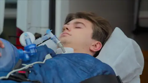 Una traqueotomía de urgencia le salva la vida a un joven Una traqueotomía de urgencia le salva la vida a un joven