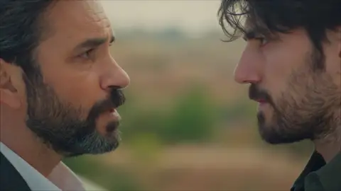 Comienza una nueva alianza: "Terminaré con el reinado de mi abuela si me ayudas" Comienza una nueva alianza: "Terminaré con el reinado de mi abuela si me ayudas"