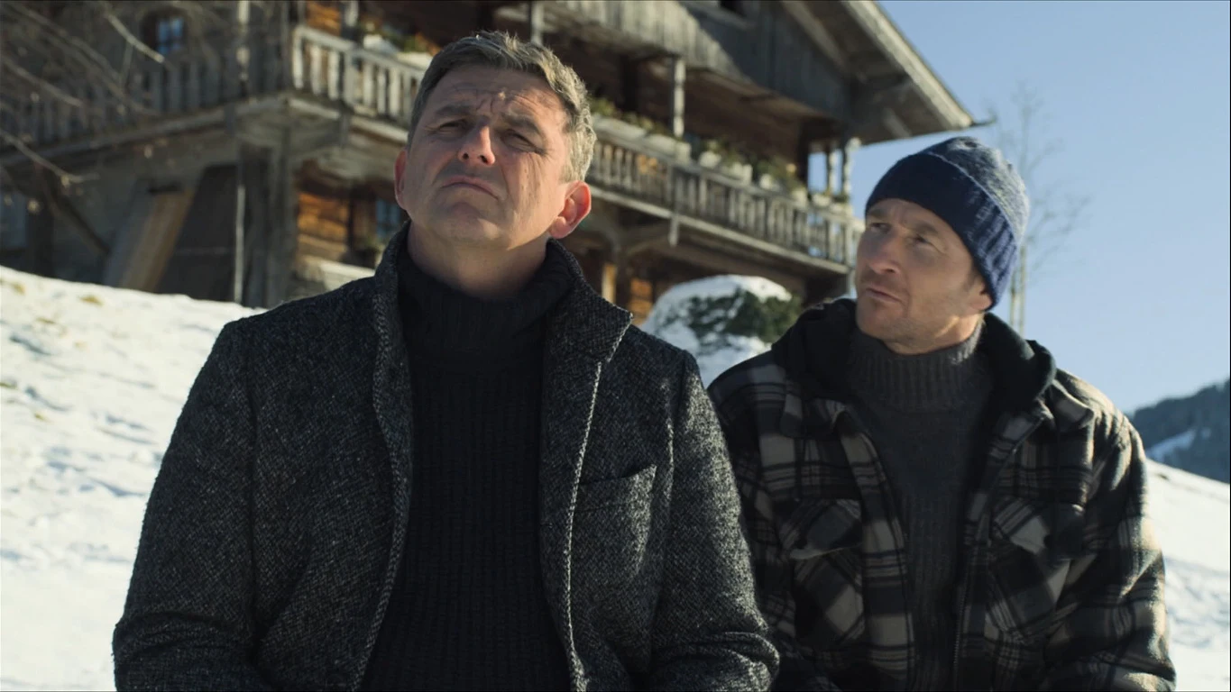 Martin piensa en su familia Doctor en los Alpes