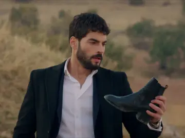 Miran y Hazar tras la pista de Reyyan Miran y Hazar tras la pista de Reyyan