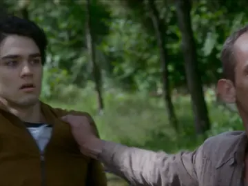 Nico desaparece tras escuchar la conversación sobre su madre Nico desaparece tras escuchar la conversación sobre su madre