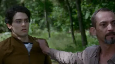 Nico desaparece tras escuchar la conversación sobre su madre Nico desaparece tras escuchar la conversación sobre su madre