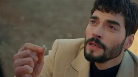 La pedida de mano con la que Reyyan siempre soñó La pedida de mano con la que Reyyan siempre soñó