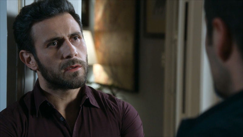 Carolina encerraba un oscuro pasado que Santiago descubre