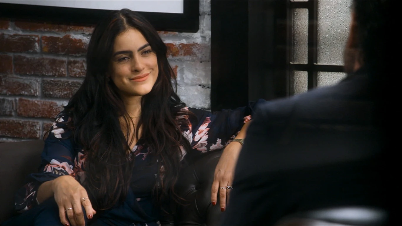 Gabriela frente a Damián Caer en tentación