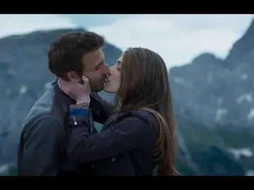 "No te vayas, te quiero" "No te vayas, te quiero"