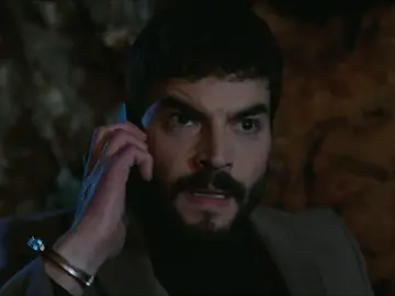 Miran consigue escapar de la policía  Miran consigue escapar de la policía