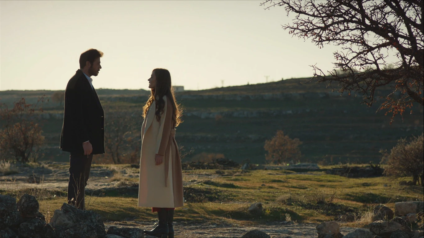 Azat y Gonul Hercai