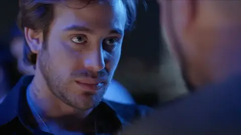 Una entrevista contra Charly La reina soy yo