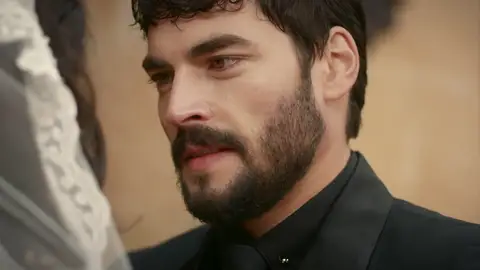 De boda en boda: los actores de 'Hercai' celebran el amor De boda en boda: los actores de 'Hercai' celebran el amor