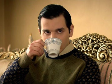 Murat sospecha de Aylin