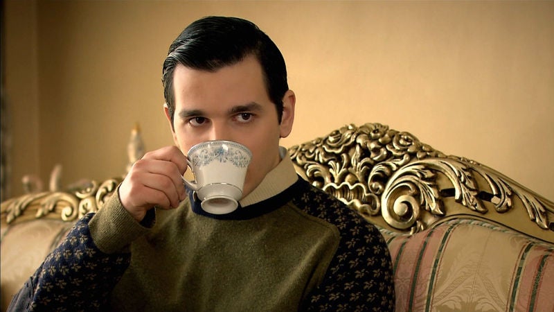 Murat empieza a sospechar de los verdaderos sentimientos de Aylin