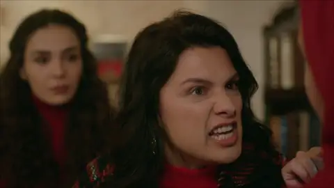 "Te juro que acabaré contigo": Zehra y Dilsah más enfrentadas que nunca "Te juro que acabaré contigo": Zehra y Dilsah más enfrentadas que nunca