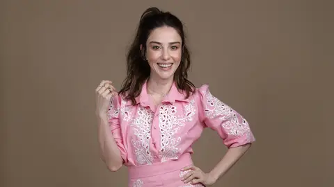 Özge Gürel El hombre equivocado