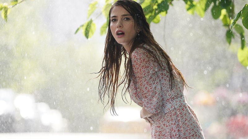 Özge Gürel y sus mejores imágenes en 'El hombre equivocado'