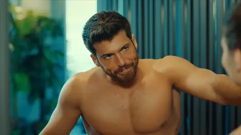 El agobio matinal de Özgur El hombre equivocado