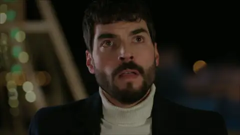 "Füsun envenenó a Reyyan": Cihan hace estallar la guerra "Füsun envenenó a Reyyan": Cihan hace estallar la guerra