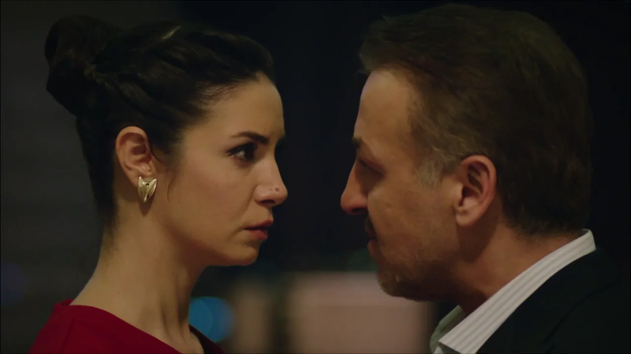 "&iquest;Por qu&eacute; no me quieres?": Los celos de Candan vuelven a apoderarse de ella