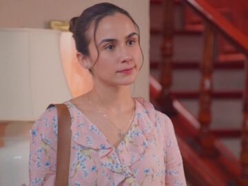 Dafne decide abandonar la casa de Bárbara Falcón y regresar a Río Verde