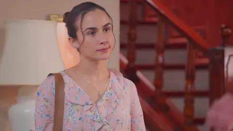 Dafne decide abandonar la casa de Bárbara Falcón y regresar a Río Verde La tensión entre Bárbara y Dafne aumenta, ante lo que Dafne estalla y decide regresar con sus dos hijos a Río Verde.