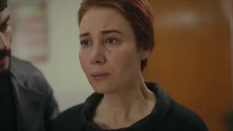 Dilsah es ingresada en un centro psiquiátrico por el bien de su salud mental Dilsah es ingresada en un centro psiquiátrico por el bien de su salud mental