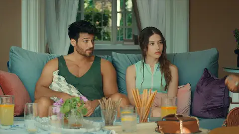 Özgur y Ezgi El hombre equivocado