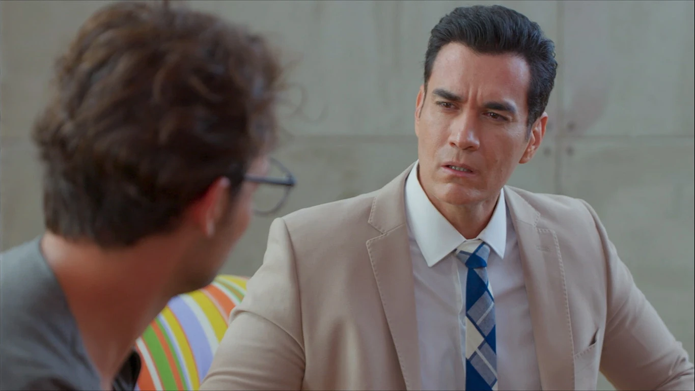 Álvaro habla con Gael Vencer el desamor