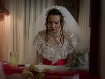 La banda de Mete toca en la boda de conveniencia de Nihal La banda de Mete toca en la boda de conveniencia de Nihal