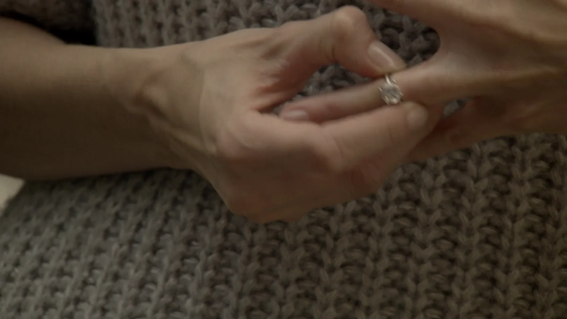 Silvia le devuelve el anillo de compromiso a Vincenzo